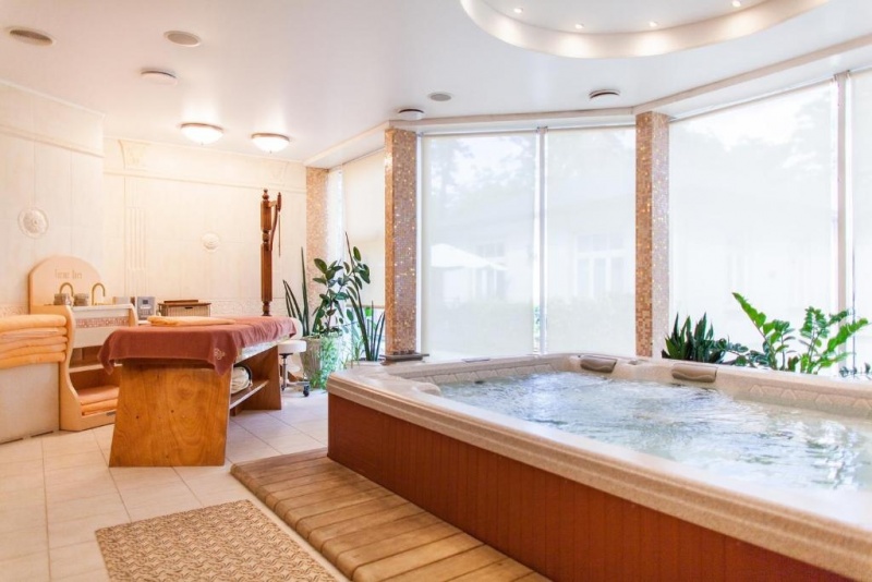 Nocleg w pokoju Bursztynowym z wizytą w centrum SPA „TB Palace Hotel & SPA”