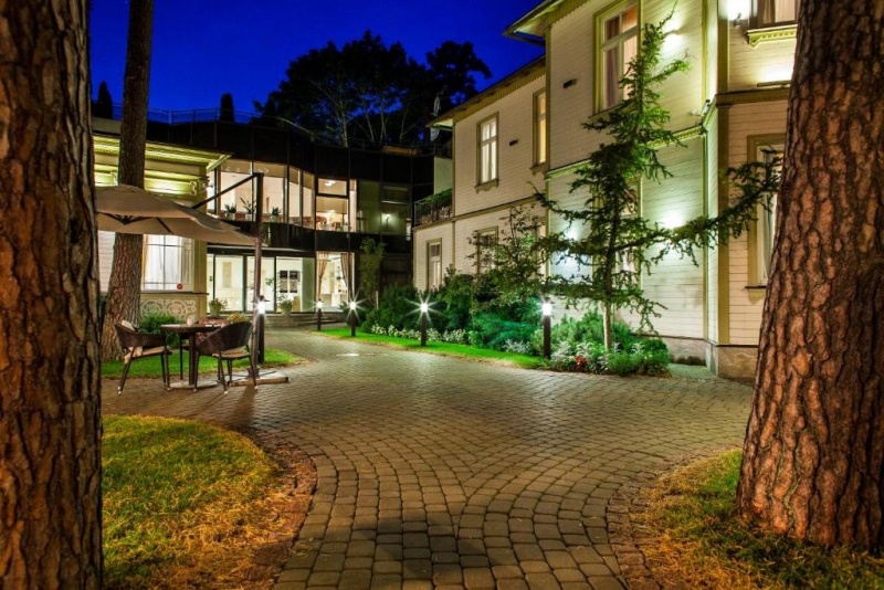 Nocleg w pokoju Bursztynowym z wizytą w centrum SPA „TB Palace Hotel & SPA”