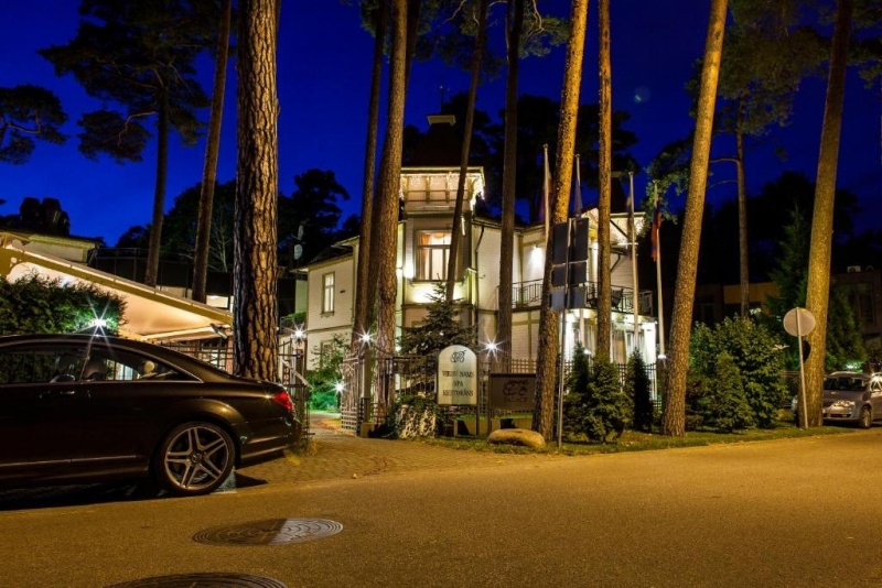 Nocleg w pokoju Bursztynowym z wizytą w centrum SPA „TB Palace Hotel & SPA”