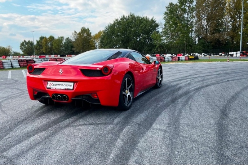 Jazda za kierownicą Ferrari 458 Italia