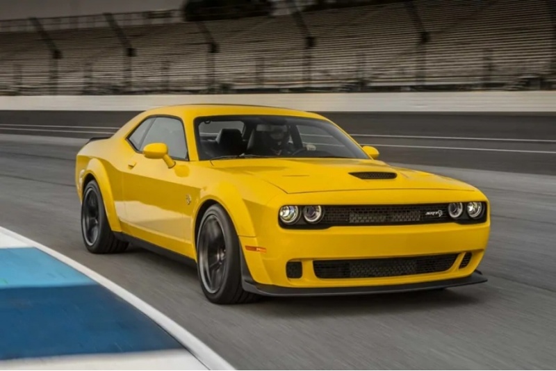 Jazda za kierownicą Dodge Challenger