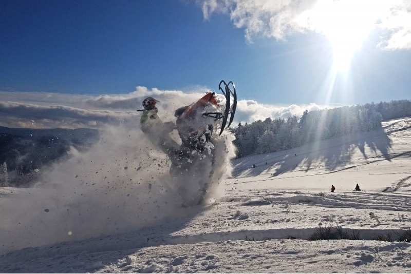 Jazda skuterem śnieżnym z Extreme Beskid