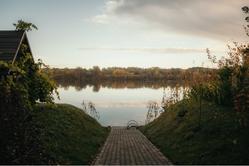 Ekskluzywny nocleg z wypoczynkiem SPA w ośrodku „Akmeni Nature Resort”