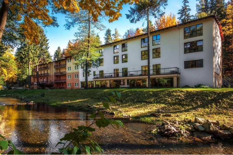 Romantyczny nocleg w Hotelu Mir-Jan w Lądku-Zdroju