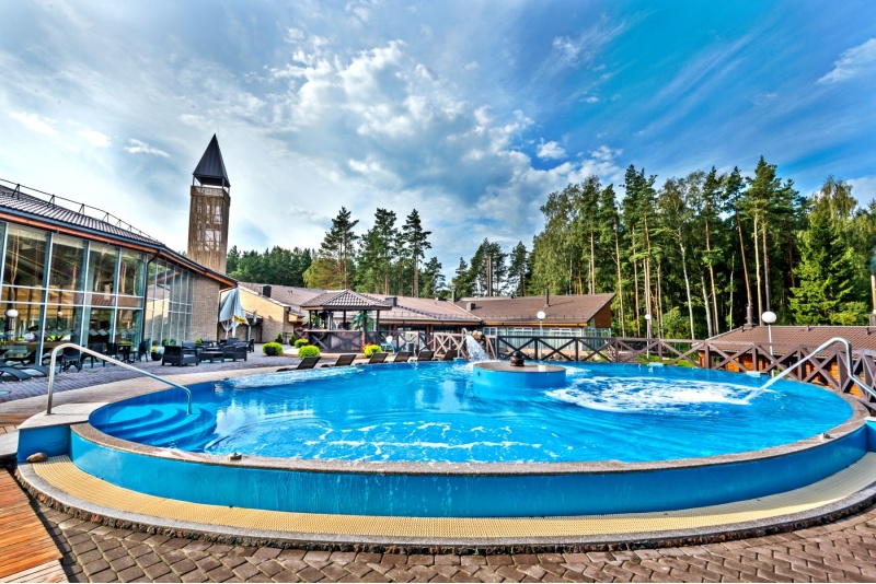 2 noclegi ze strefą SPA dla dwojga w „Atostogų parkas” w Połądze