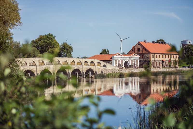 Relaks i dworska zabawa dla dwojga w Pakruojis Manor