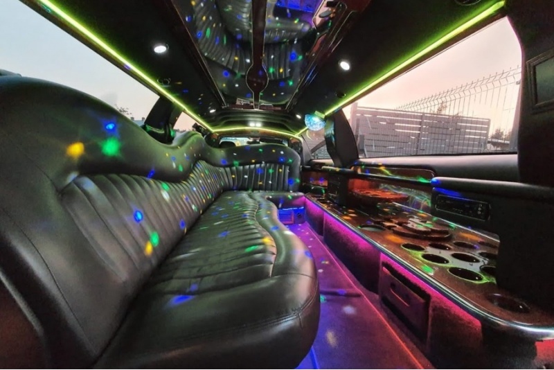 Przejazd Limuzyną Lincoln Town Car w Toruniu