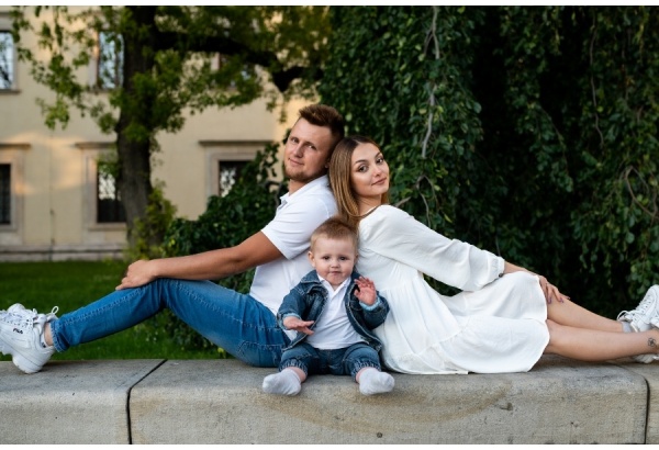 Rodzinna sesja zdjęciowa w plenerze z Anną Potępa Photography
