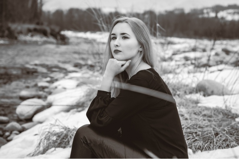 Sesja kobieca w plenerze z Anną Potępa Photography