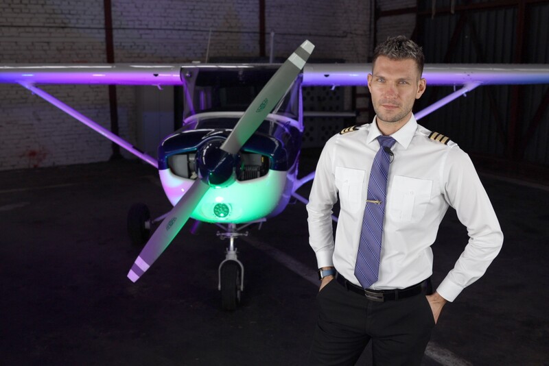 Lot motolotnią z zawodowym pilotem Boeinga 737