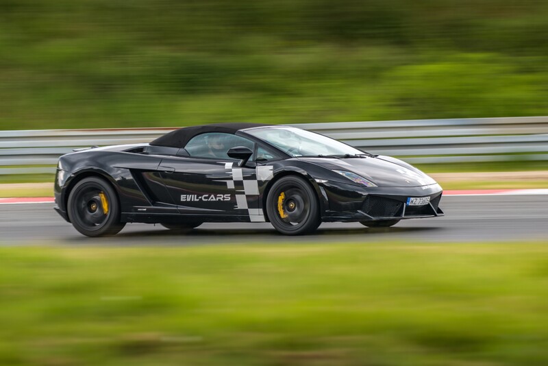 Pojedynek: Lamborghini Gallardo vs KTM X-BOW z Devil Cars