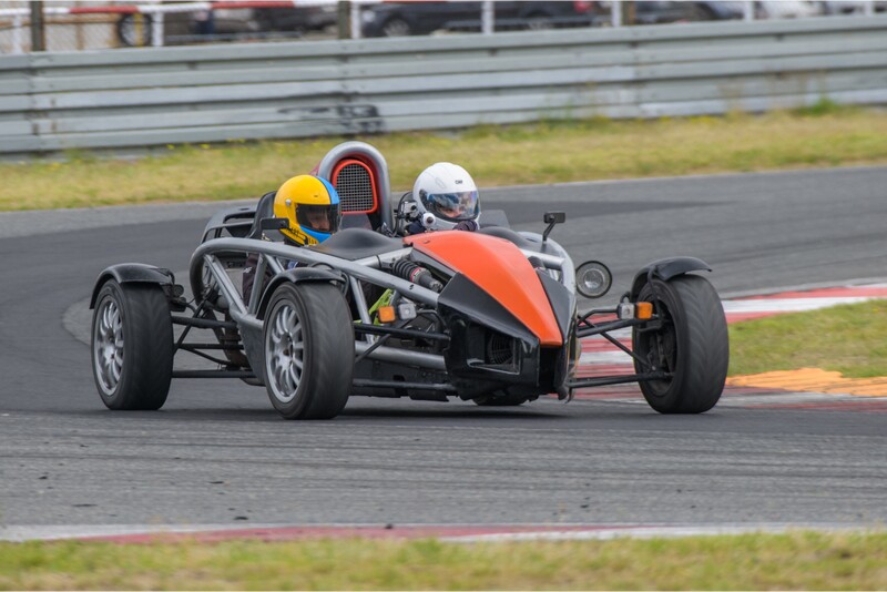 Pojedynek: Lamborghini Gallardo vs Ariel Atom z Devil Cars