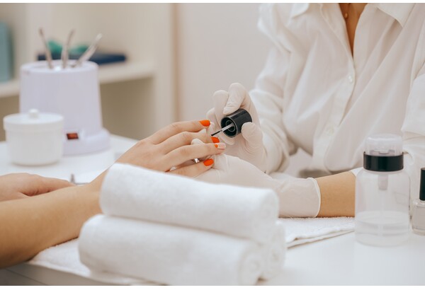 Manicure hybrydowy w Zamościu