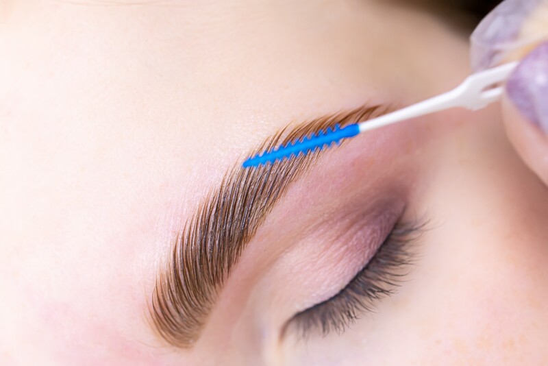 Stylizacja brwi air brush