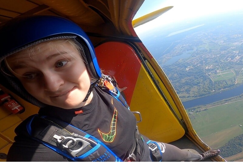 Skok ze spadochronem „Static Line” dla początkujących w Dyneburgu