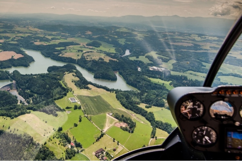 Lot helikopterem w Karkonoszach