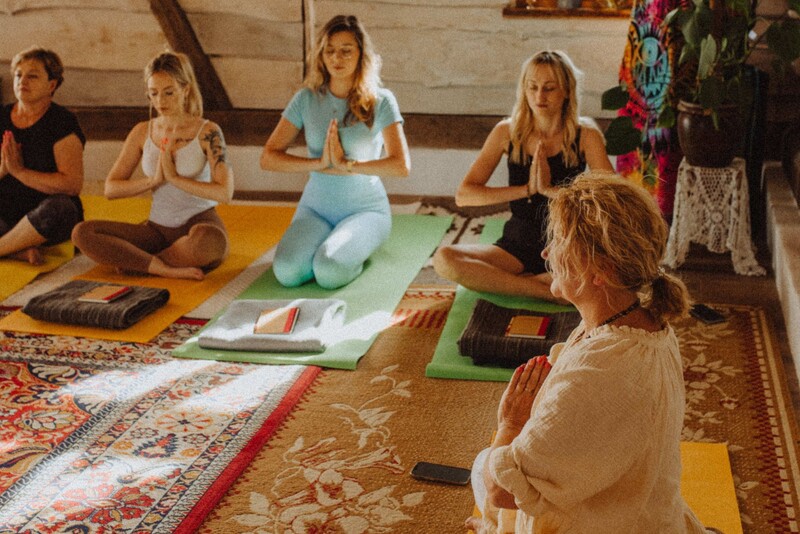 Indywidualne zajęcia jogi kundalini dla początkujących