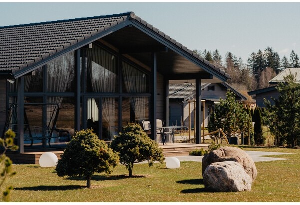 Luksusowy wypoczynek dla dwojga w "SEOVILLAGE Resort & Spa" ze SPA, śniadaniem i romantyczną kolacją