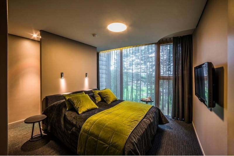 Nocleg z sauną i kolacją w prywatnym domku dla dwojga w „TonyResort”
