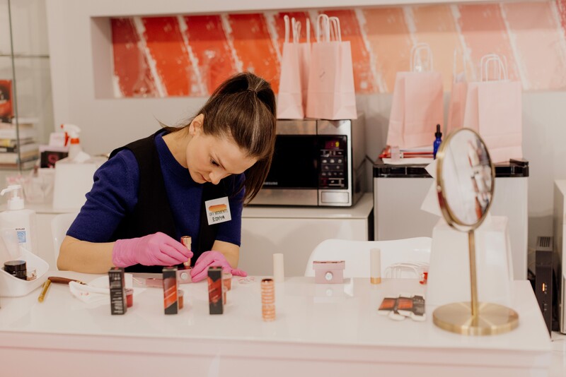Stwórz własną szminkę w pracowni Lip Lab w Warszawie
