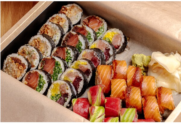 Wieczór japoński - kolacja sushi w Nago sushi and sake w Krakowie