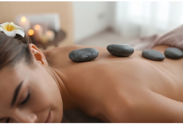Masaż gorącymi kamieniami  w Relax SPA Bytom