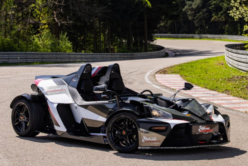 Lamborghini vs KTM X-Bow w Kielcach