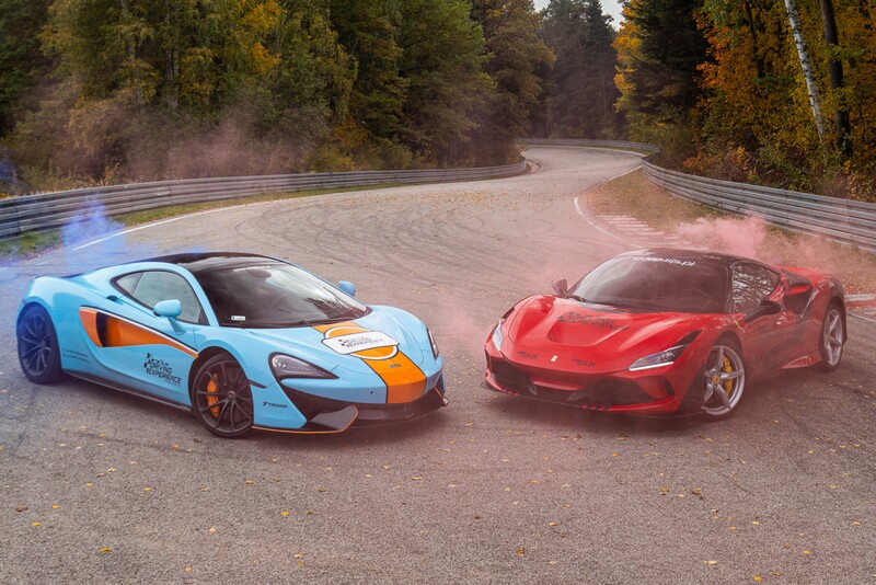 Jazda za kierownicą-pojedynek McLaren vs Ferrari