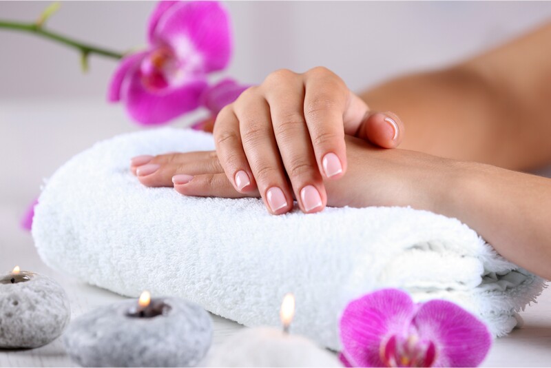 Manicure klasyczny z malowaniem w Baltica Wellness & SPA