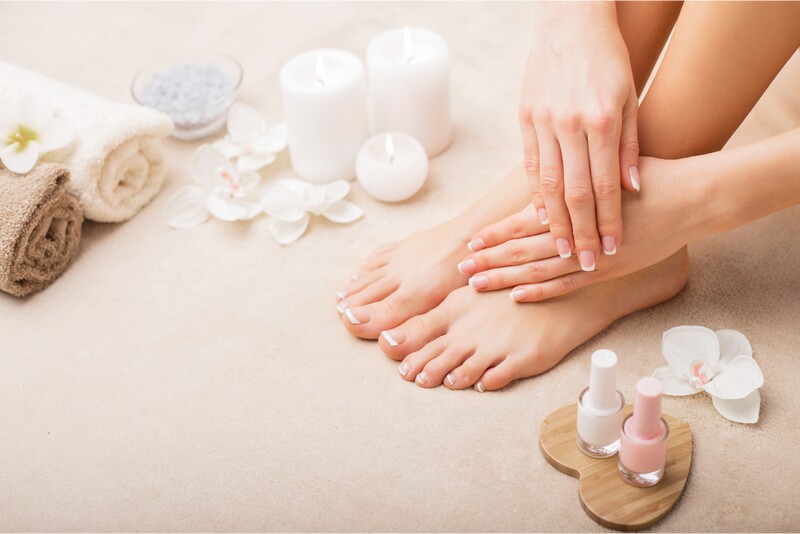 Pakiet Manicure + Pedicure z malowaniem standardowym w Baltica Wellness & SPA