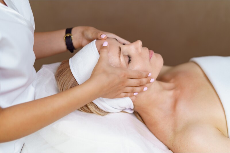 Innowacyjny zabieg kosmetyczny twarzy „Złote Ujędrnienie” w Baltica Wellness & SPA