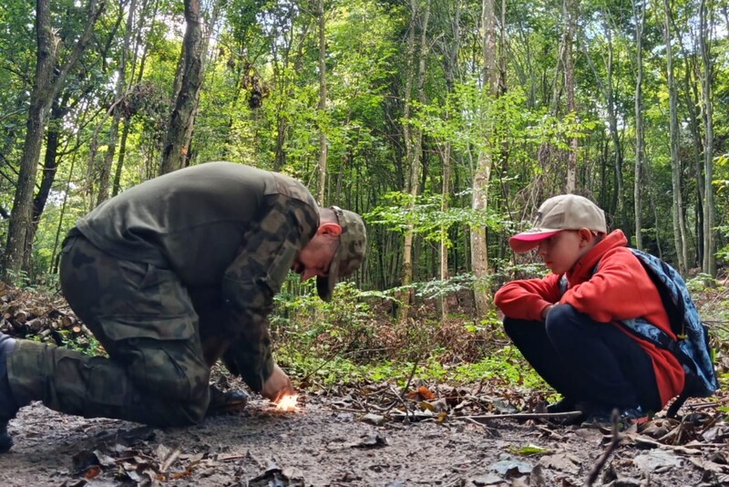 8-godzinne Szkolenie Survivalowe dla Rodziny (1+1)