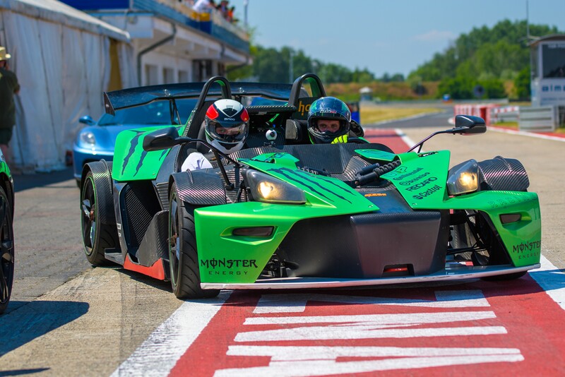 Przejażdżka za kierownicą samochodu KTM X-BOW CUP na torze głównym Poznań