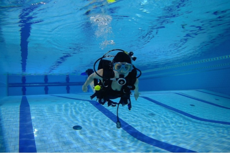 Próbne nurkowanie na basenie koło Gliwic dla dwojga