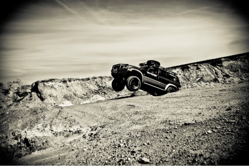 Jazda na torze off road  samochodem Ford Ranger