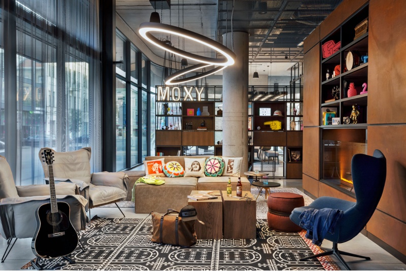 Bon podarunkowy do hotelu „Moxy Kaunas Center”.
