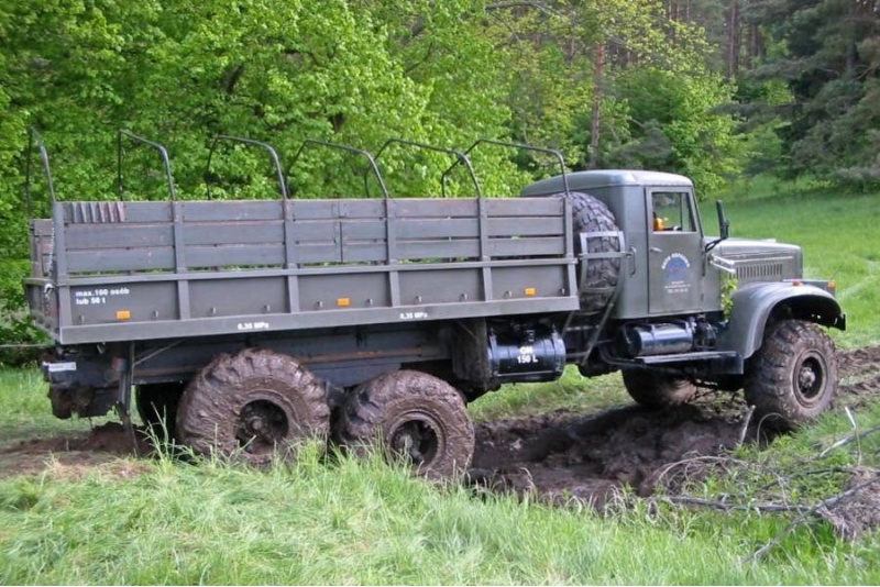 Jazda za kierownicą ciężarówki KRAZ 255B