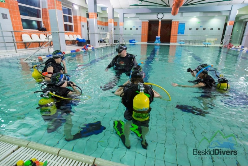 Próbne nurkowanie w Centrum nurkowym Beskid Divers