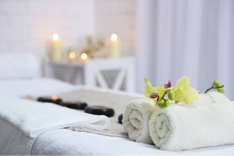 Masaż gorącymi kamieniami w Noelle SPA & Beauty