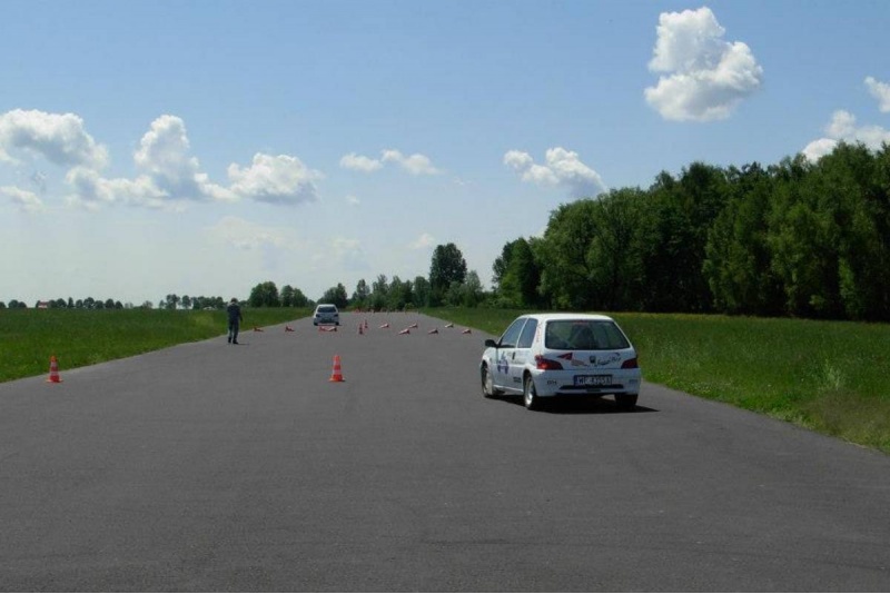 Jazda za kierownicą w towarzystwie kierowcy rajdowego „Rally Taxi"