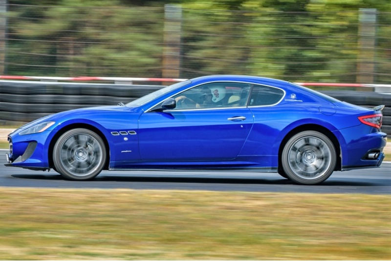 Jazda za kierownicą samochodu Maserati GranTurismo S