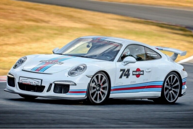 Porównaj jazdę Porshe 911 spec. GT3 i Alfa Romeo Giulia Quadrifoglio