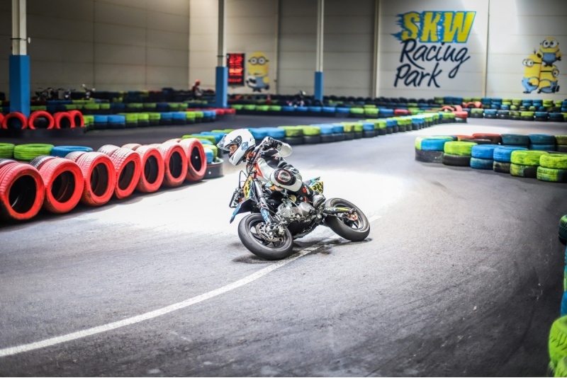 Jazda na Pitbike MRF 120 w SKW Racing Park