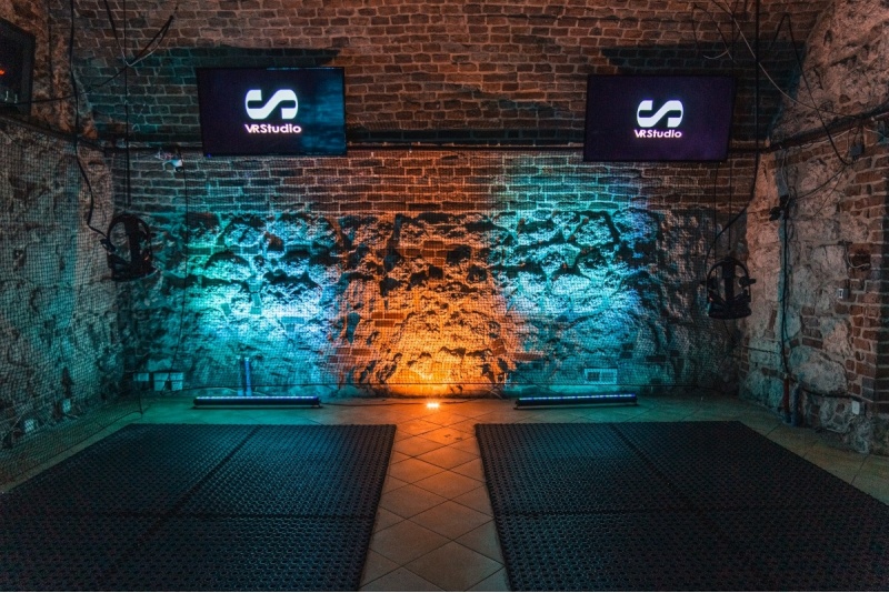 Przygoda w Wirtualnym Świecie VR Studio w Krakowie