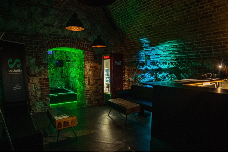 Przygoda w Wirtualnym Świecie VR Studio w Krakowie