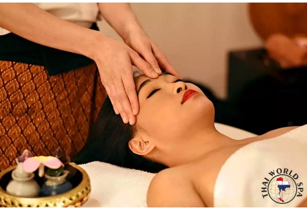 Tajski masaż twarzy i głowy w salonie Thai World Spa
