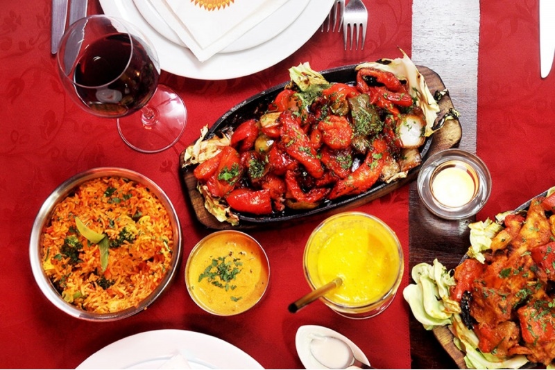 Kolacja dla 4 osób w restauracji Royal India w Toruniu
