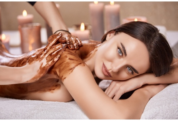 Masaż gorącą czekoladą w salonie Wersal SPA w Szczecinie